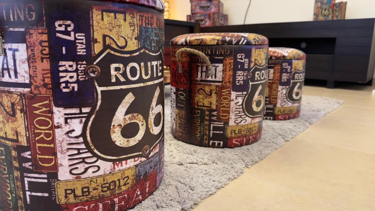 Route 66 Beach Hostel Dubai Buitenkant foto